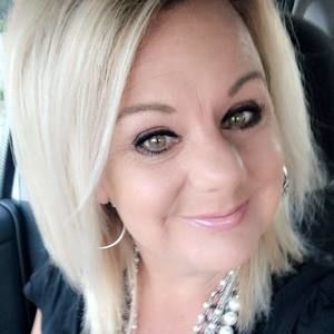 Meet your Posher, Angie